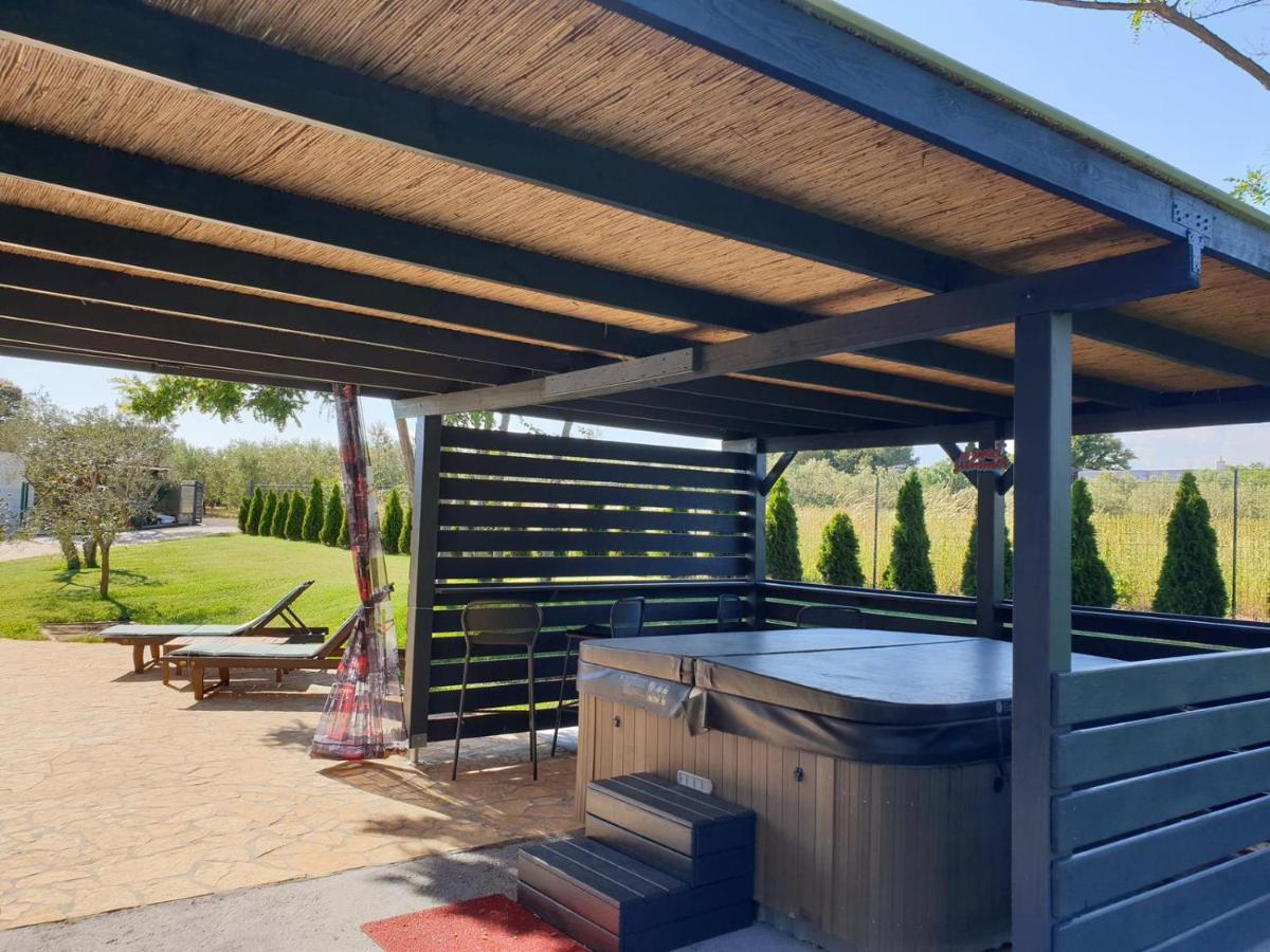 Beach House Ive With Jacuzzi, Pool, Playground And Bbq In An Olive Grove With A Beach, Pomer - Istria Екстер'єр фото
