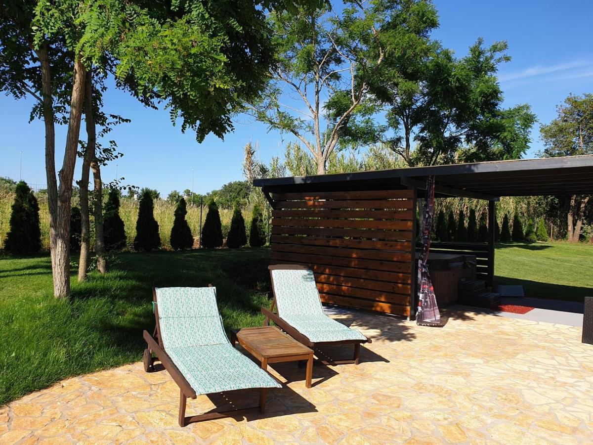 Beach House Ive With Jacuzzi, Pool, Playground And Bbq In An Olive Grove With A Beach, Pomer - Istria Екстер'єр фото