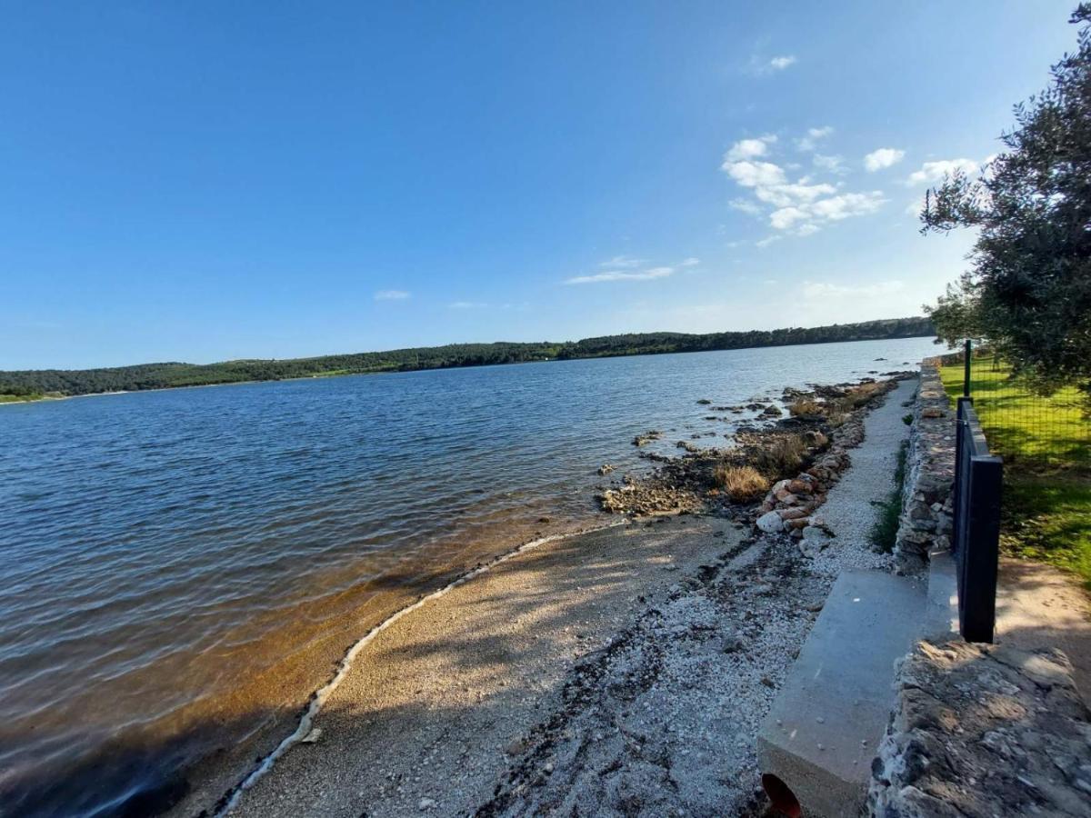 Beach House Ive With Jacuzzi, Pool, Playground And Bbq In An Olive Grove With A Beach, Pomer - Istria Екстер'єр фото