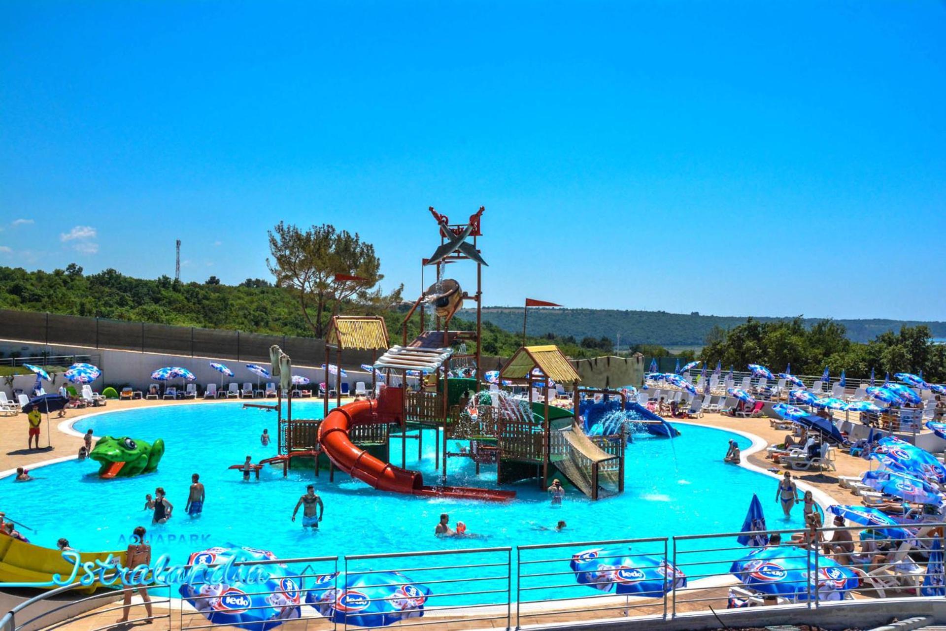 Beach House Ive With Jacuzzi, Pool, Playground And Bbq In An Olive Grove With A Beach, Pomer - Istria Екстер'єр фото