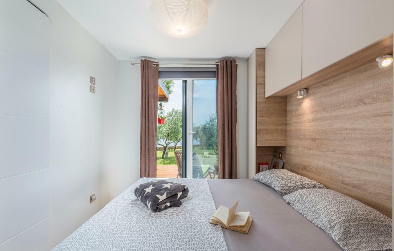 Beach House Ive With Jacuzzi, Pool, Playground And Bbq In An Olive Grove With A Beach, Pomer - Istria Екстер'єр фото
