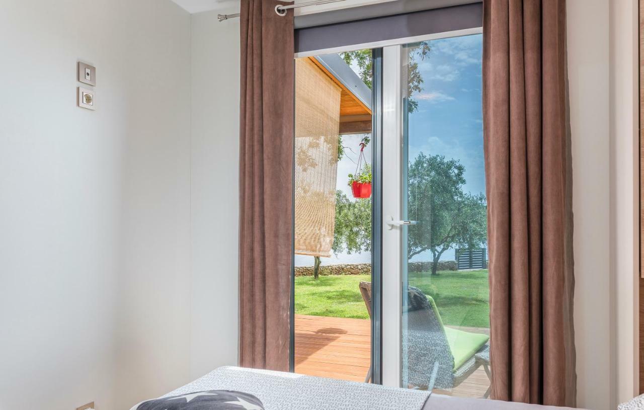 Beach House Ive With Jacuzzi, Pool, Playground And Bbq In An Olive Grove With A Beach, Pomer - Istria Екстер'єр фото